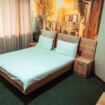 Ocean Hotel Bishkek Bagian luar foto
